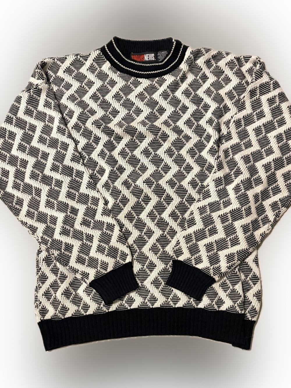 VINTAGE Black and Cream Geometric Knit Sweater